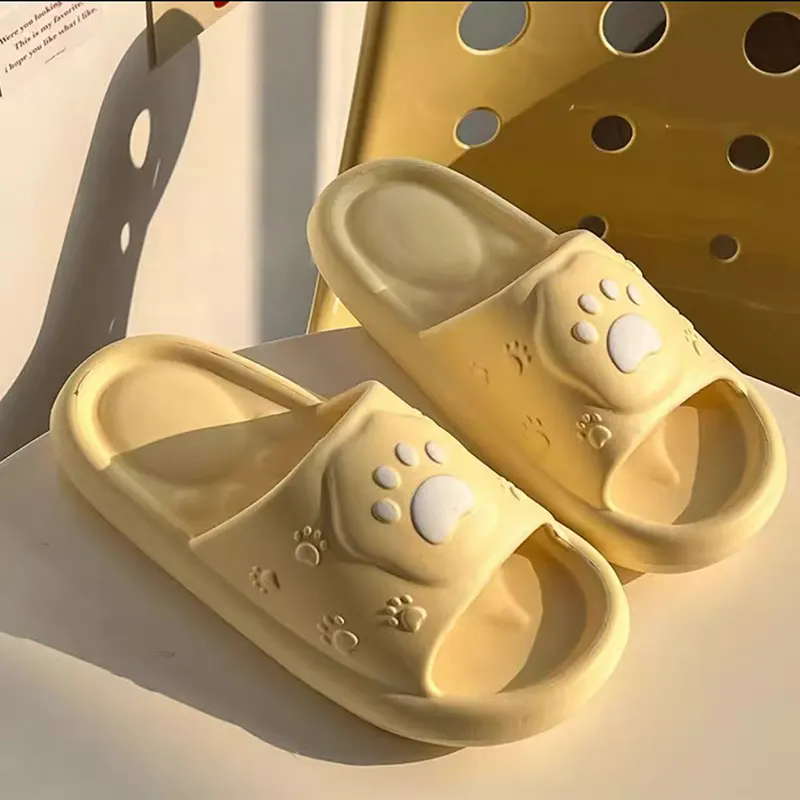 Mis muudab armsad jalajäljega sussid hubaste jalatsite järgmiseks suureks trendiks?